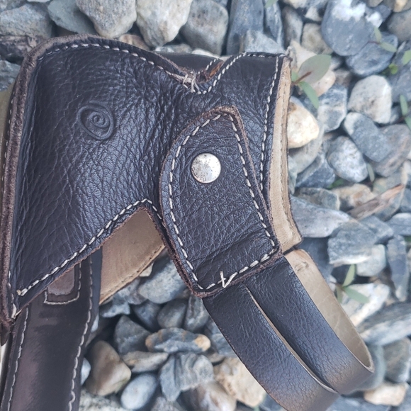 Sandles - Picture 5 of 7